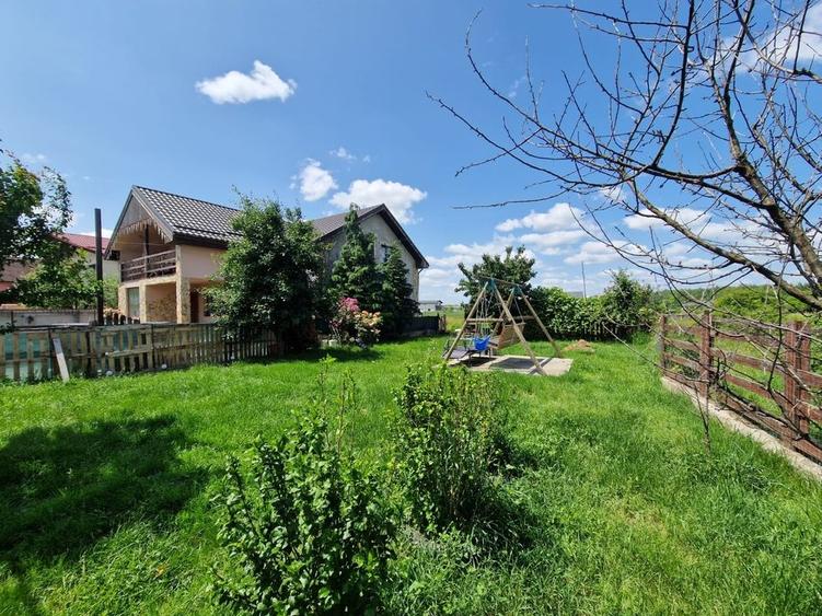 Casă spațioasă cu 4 camere plus teren 5.7 ari, Sat Sasar Comision 0 - 20