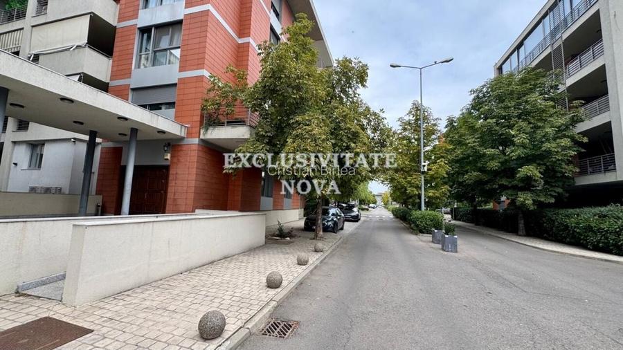 Baneasa - Green Lake - Vanzare SPATIU COMERCIAL .