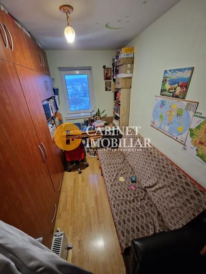 3 Camere Decomandat- Etaj intermediar+ Loc de parcare- Zona Alexandru cel Bun - 3