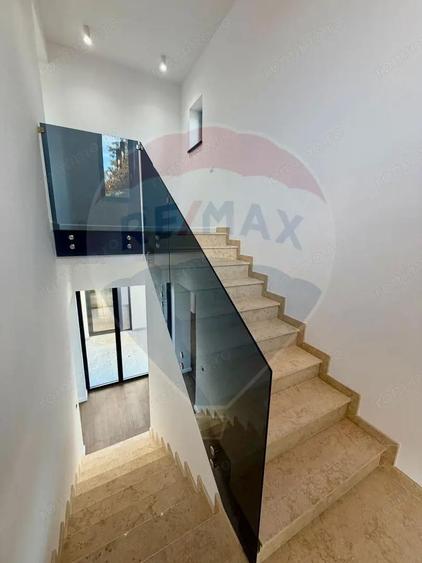 Casa / Vila cu 4 camere de vanzare in zona Dedeman - 10