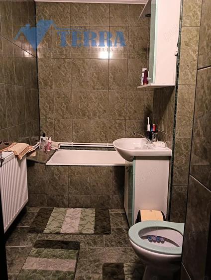 Confort ?i acces facil: garsoniera spa?ioasa la parter, zona Robea - 5