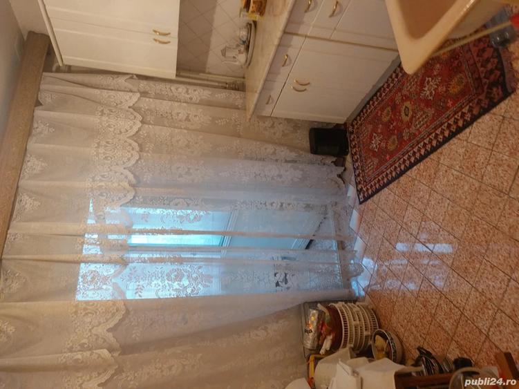 Urgent apartament 3camere - 1