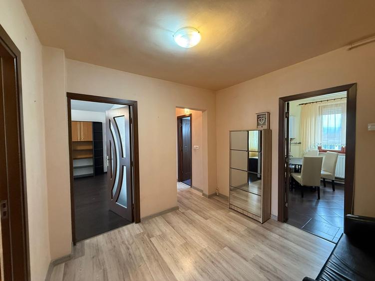 Apartament 3 camere, zona Progresu - 1