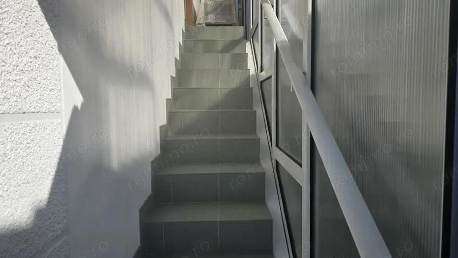 Vand proprietate in Deva. zona Ceangai, compusa din 2 case de locuit, constructii din anul 2003 - 2