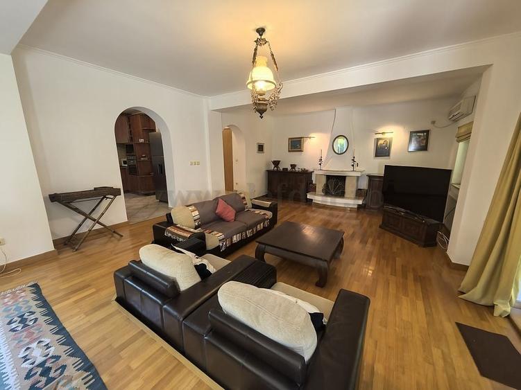 Casă individuală cu 4 camere cu Piscina în Pipera