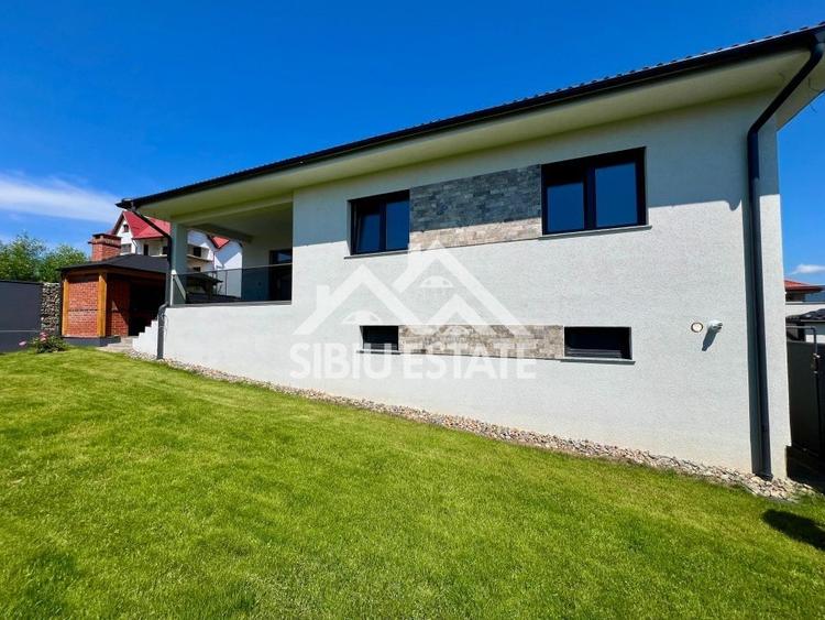 Casă Individuală cu garaj dublu de Vânzare în Șelimbăr, zona Lidl - 6