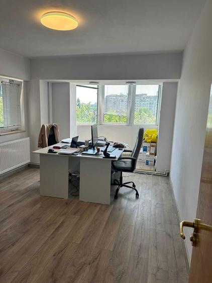 inchiriez 2 camere Bd.Unirii - langa Tribunal locuit / birou - 2