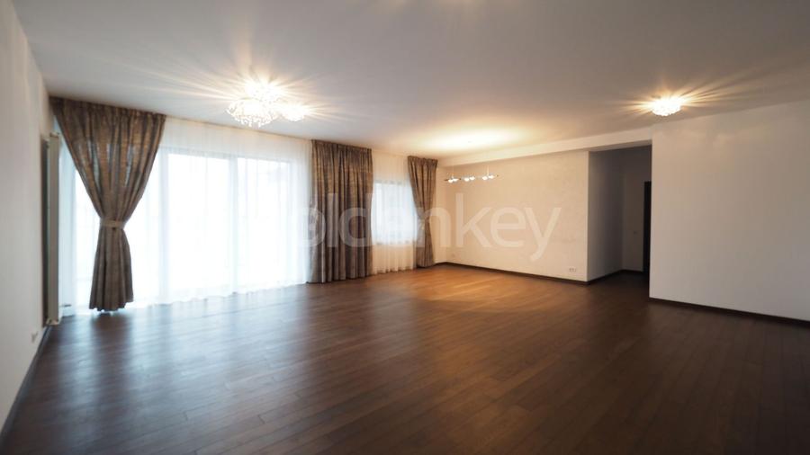 Apartament insorit cu 5 camere | vedere lac Floreasca | 217mpc - 2