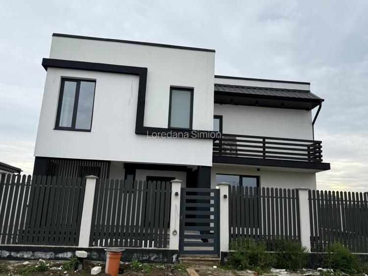 Casa individuala 4 camere Tunari - 130 mp utili, 300 mp teren, finisaje moderne Casa individuala 4 camere Tunari - 130 mp utili, 300 mp teren, finisaje moderne
