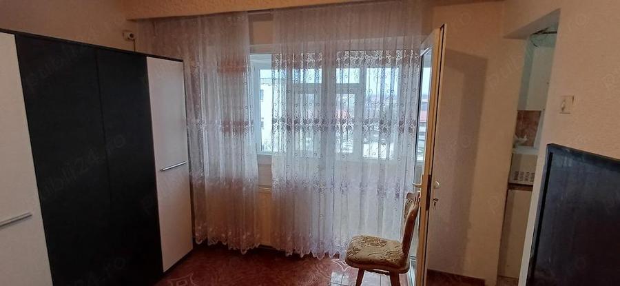 Garsoniera in rate la notar 10 mii avans - 7