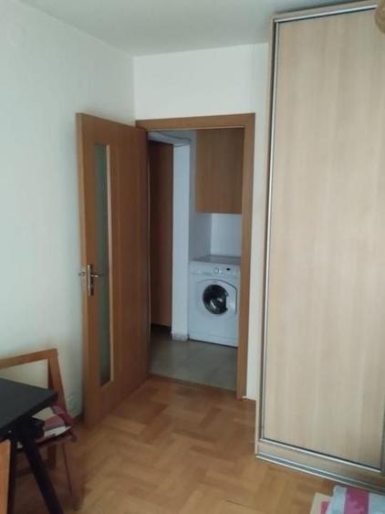 Apartament cu 2 camere decomandat, mobilat în Eroii Revoluției