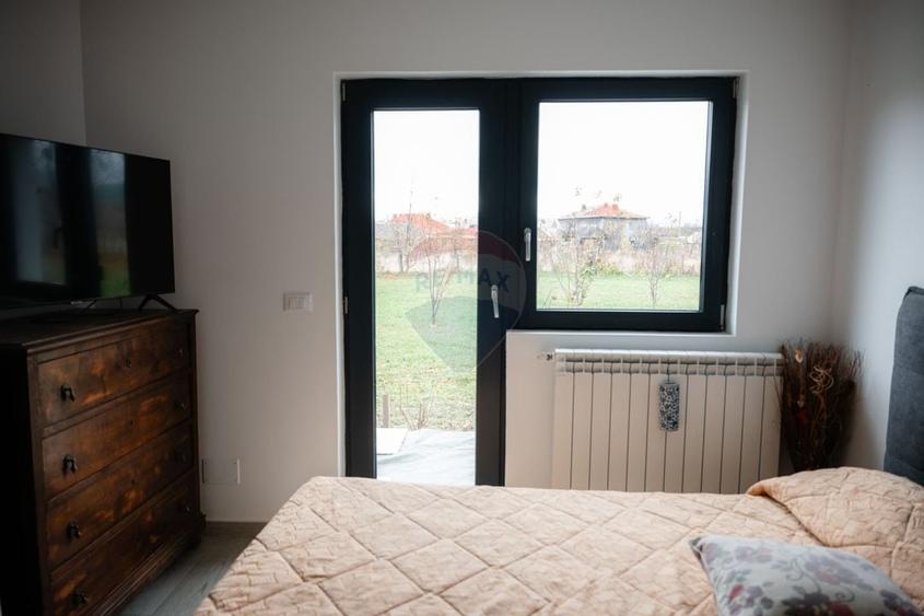 Casă / Vilă cu 5 camere de vânzare - 18