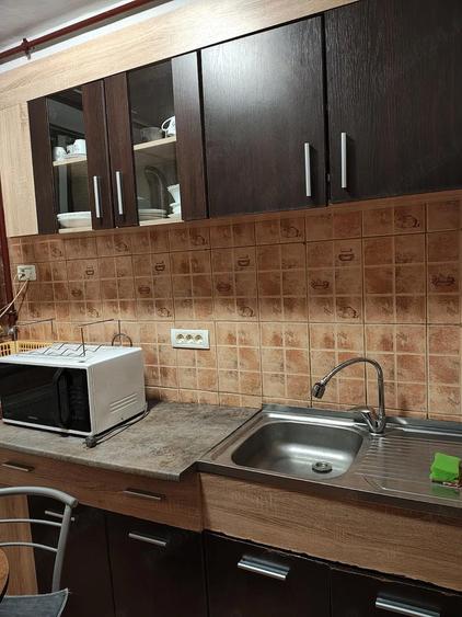 Inchiriez apartament 2camere - 5