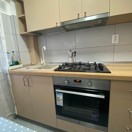 Proprietar, vand apartament  - 10