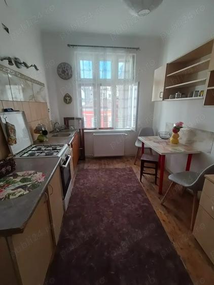 Vand apartament 3 camere,etaj 1,parcare gratis,in zona linistita,cu curte - 3