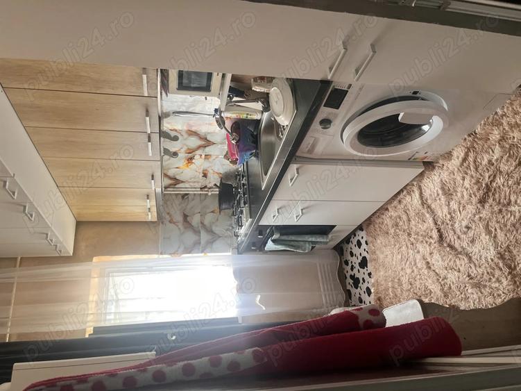 Locuin?a de. Vanzare - 2