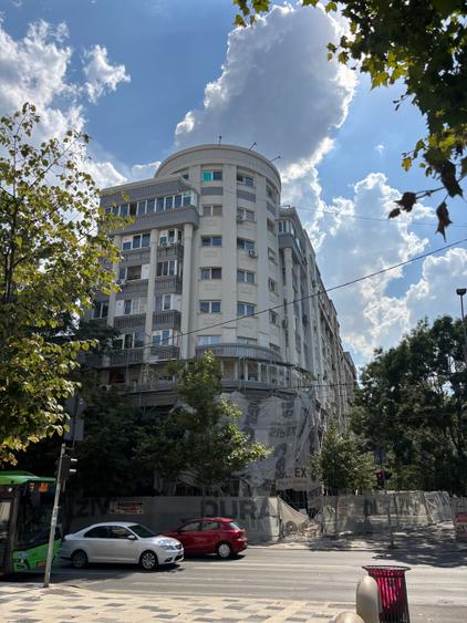 Apartament cu 3 camere decomandat în Decebal