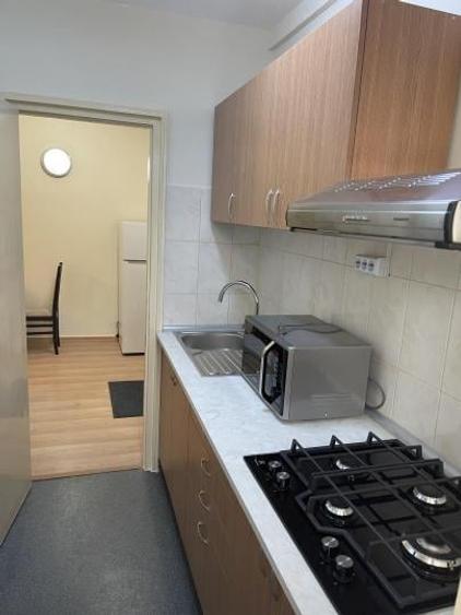 Inchiriere garsoniera spatioasa Titan - 7