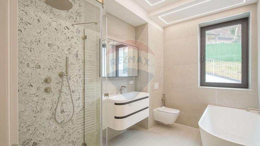 Armonie între tradiție și modernitate – Vilă contemporană în Brasov - 14