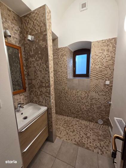 inchiriere - Spatiu de birouri situata in Piata din CENTRUL VECHI - 6