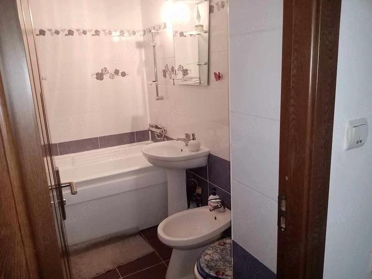 Inchiriem apartament 2 camere ,Matache Temelie ,etaj 3 ,centrala termica proprie ,mobilat - 2