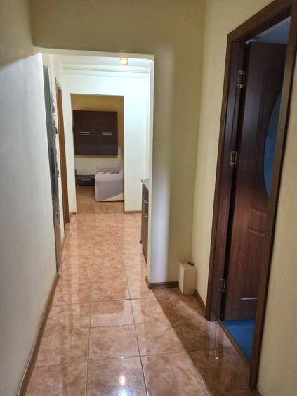 Apartament cu 3 camere de vanzare - 4