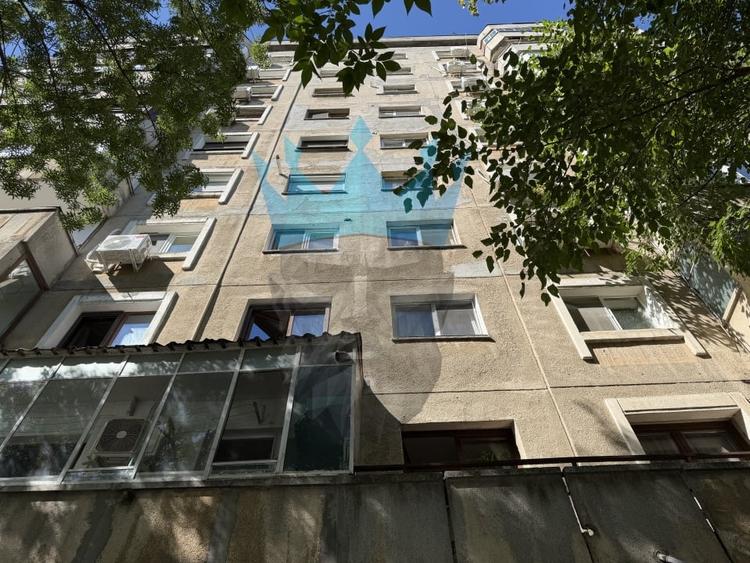 Apartament cu 2 camere semidecomandat, mobilat în Brâncoveanu