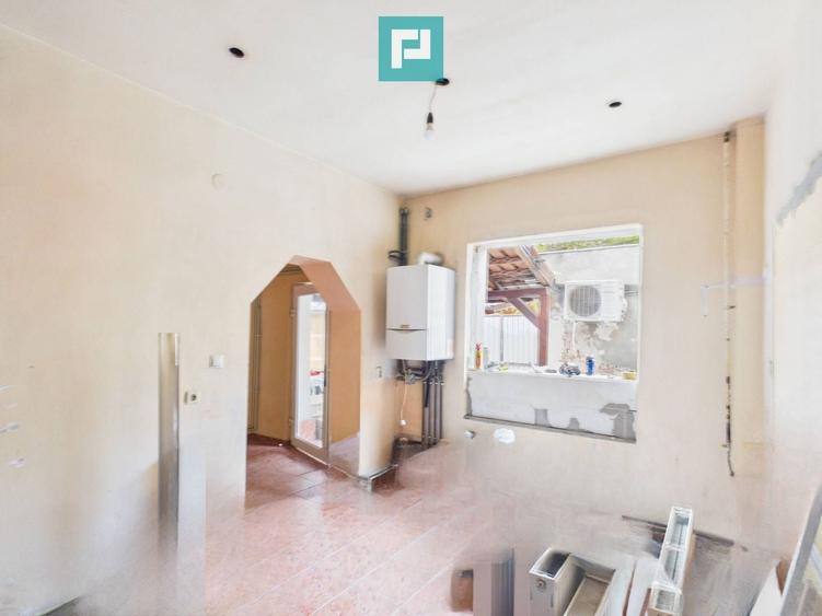 Casă + afacere activă | Venit 1100€/lună - 10