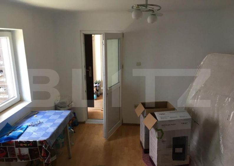 Casa 70mp utili, teren 1000mp, front stradal 10ml, Targovi - 5