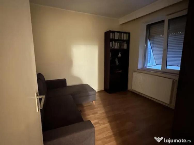 Apartament 3 camere, 56 mp, zona Decebal - 2