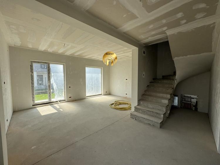 Casa P+1+Pod - 4 camere - 209mp Teren - Aproape de DN1 - Otopeni - 10