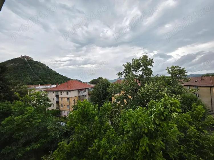 Apartament 3 camere decomandat, Deva - Str. Progresului 65 mp Etaj 4 - 1