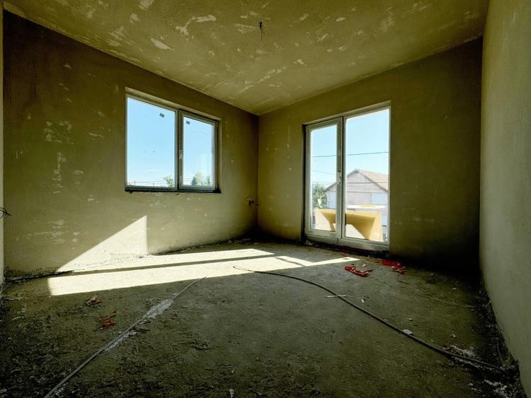 Duplex 4 camere, 110 mp utili, P+Etaj, 200mp teren - Giroc - 12