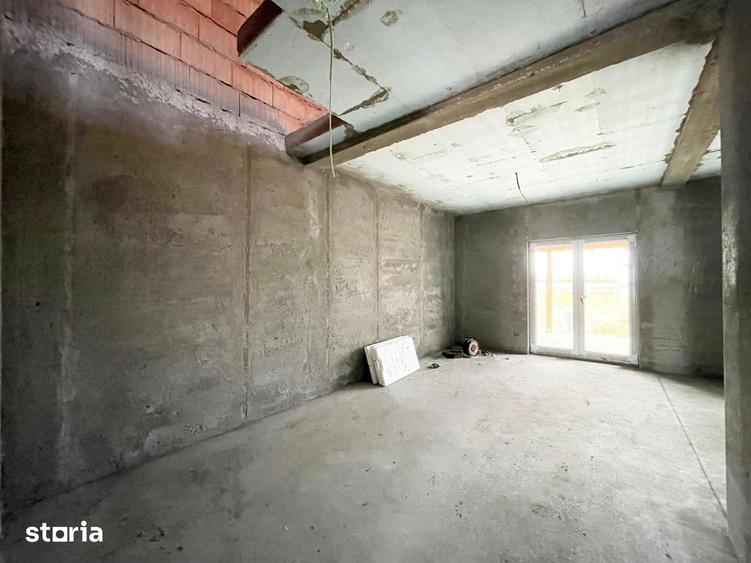 Casă cu 3 camere cu Teren 315 Mp în Moșnița Nouă