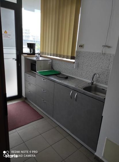 Spațiu comercial, de 55 mp, în Podu Roș