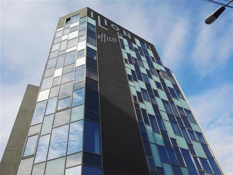 Spatii de birouri de vanzare 265 mp si 2 locuri parcare - 2