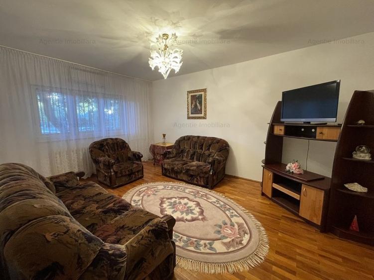 3 Camere - Bd. Chisinau nr. 15 - 3