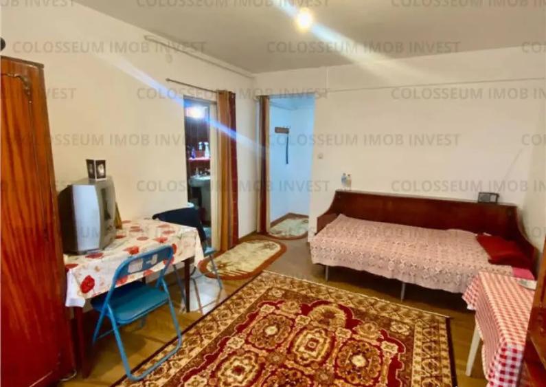 Garsoniera semidecomandat - zona Tractorul - 3