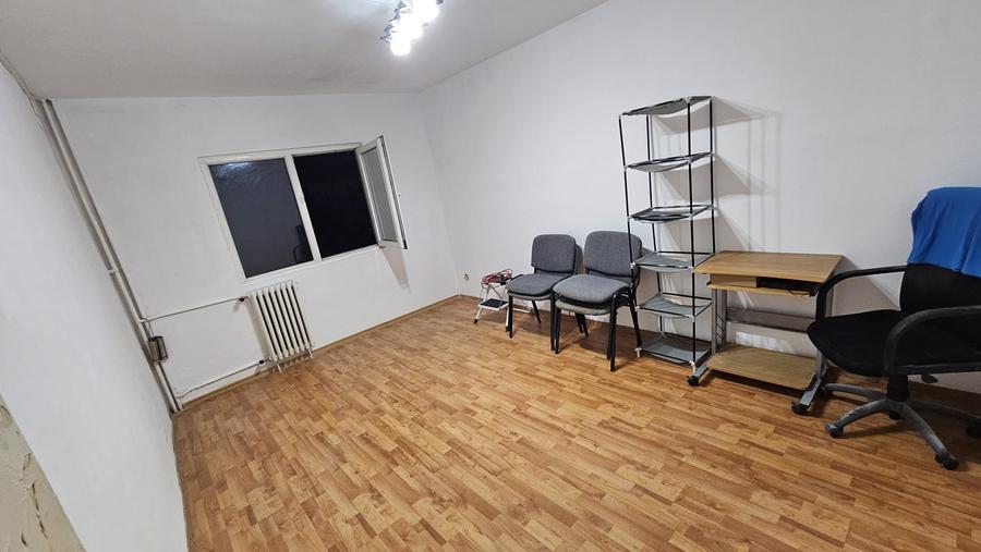 Mihai Bravu - gars, cf1,dec, 3/4, bl.1981 - 33500 euro - 1