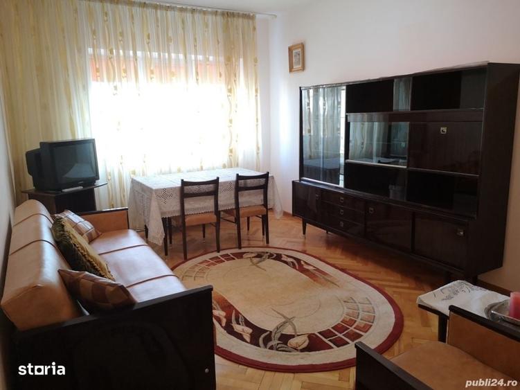 Apartament cu 3 camere decomandat în George Enescu