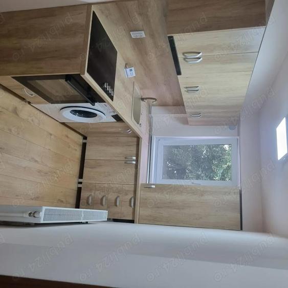 Apartament 3 camere de Inchiriat disponibil din mai - 7