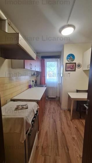 Apartament 2 camere,parter,semidecomandat,zona Coca Cola - 6