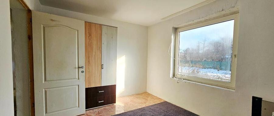 Proprietate situata in com.Girov - 13