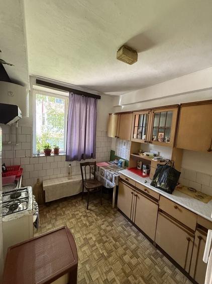 Apartament 3 camere de vanzare Central, Str. Republicii, Targu-Jiu - 4