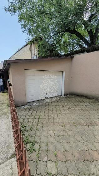 Casă cu 5 camere cu Canalizare în Ultracentral