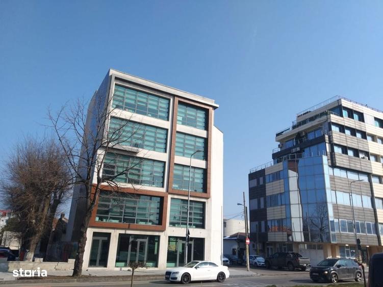 Bulevardul Mamaia Univ.Ovidius- de inchiriat cladire birouri clasa A - 11