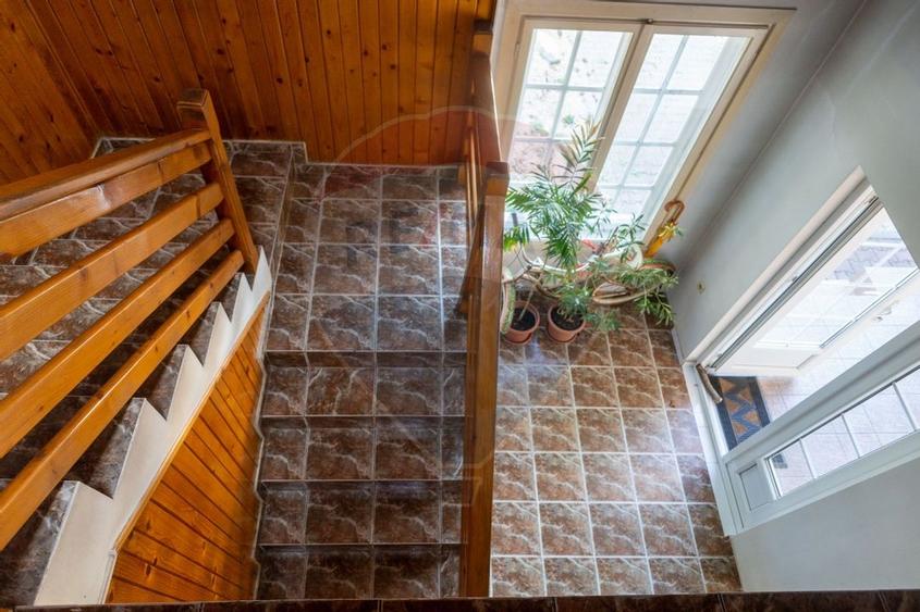 Casă / Vilă, 10 cam., potrivit azil batrani sau clinica - 23