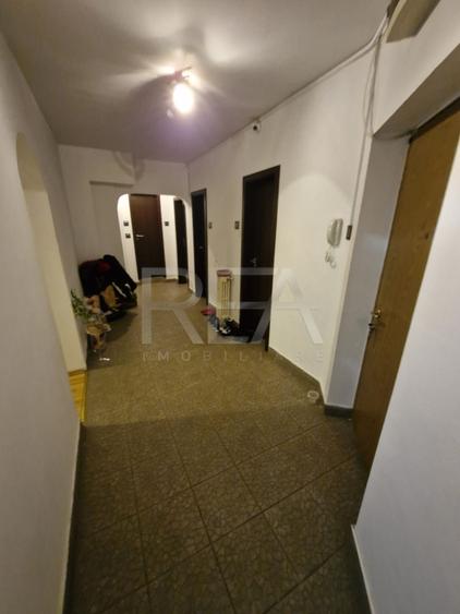 3 camere Calea Călărașilor decomandat,inst. schimb.,parcare,an 1996 - 6