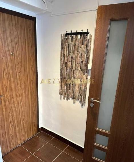Apartament cu 2 camere semidecomandat, mobilat în Gara de Nord