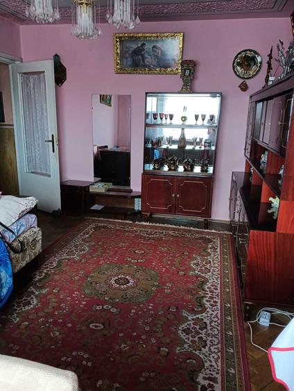Vand apartament - Caransebes - 50.000 euro/negociabil - 5